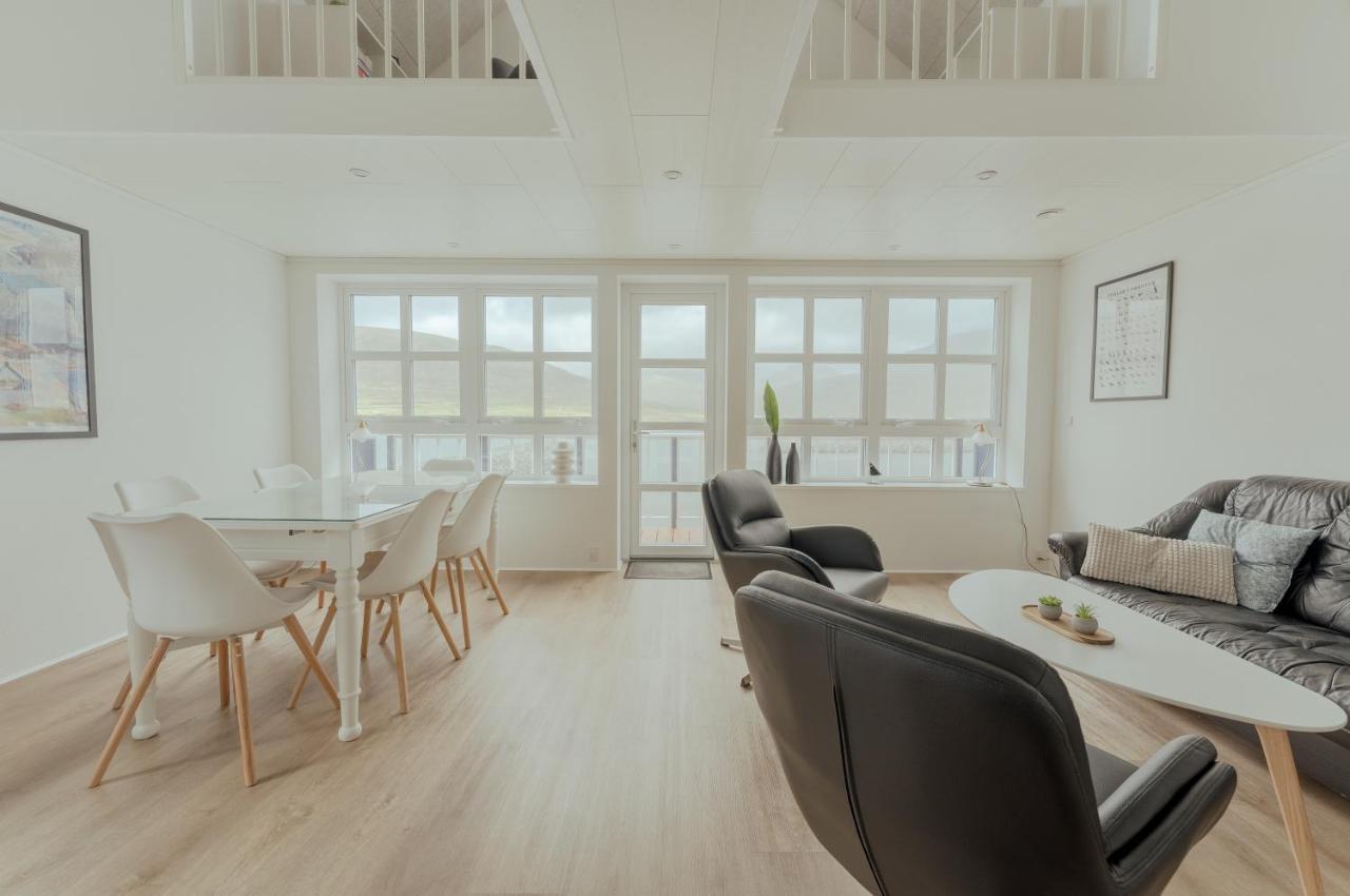 Dahlastova / Stunning Boathouse / Bay View / 3Br Hvalvik Exterior foto