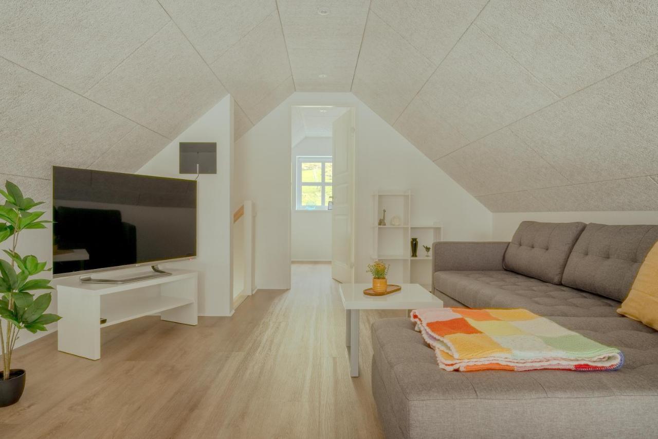 Dahlastova / Stunning Boathouse / Bay View / 3Br Hvalvik Exterior foto